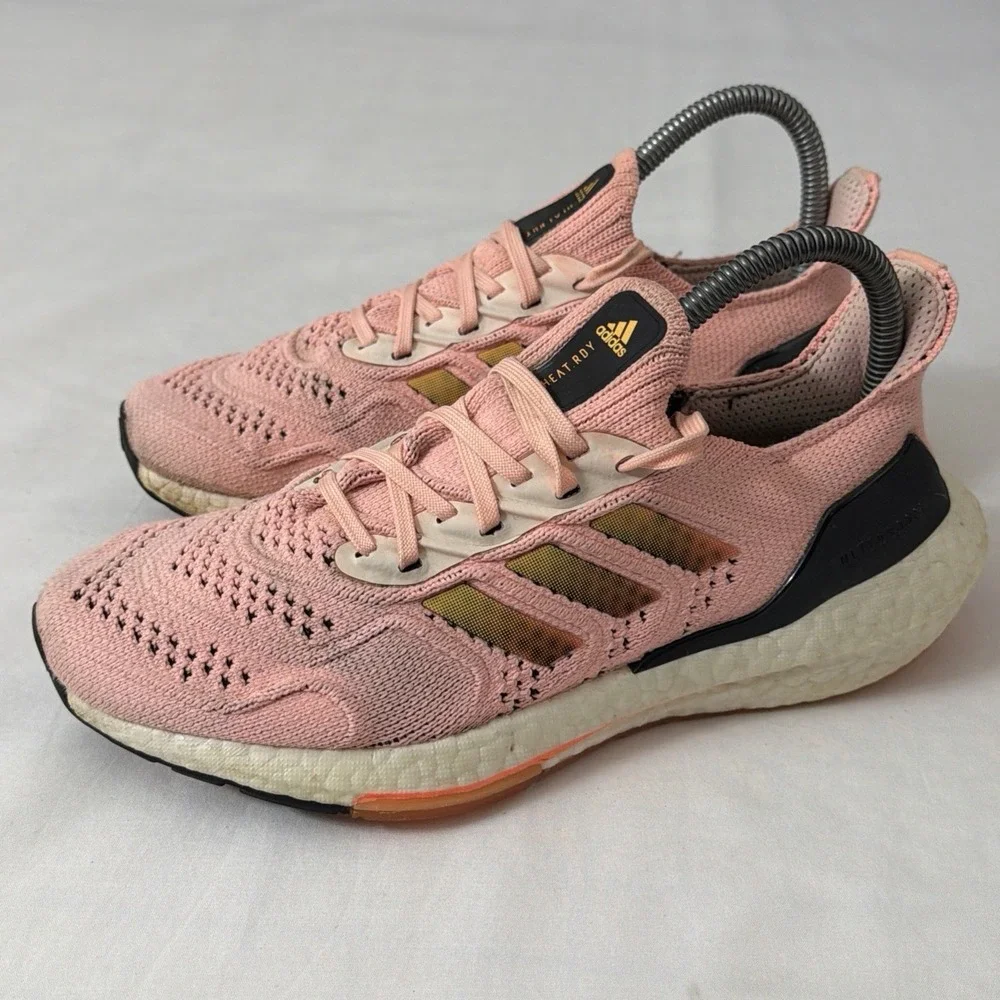 Women's Size 6.5 - Adidas Ultraboost Sneakers Peach Shoes GX8037‎ Gym Shoes Fit